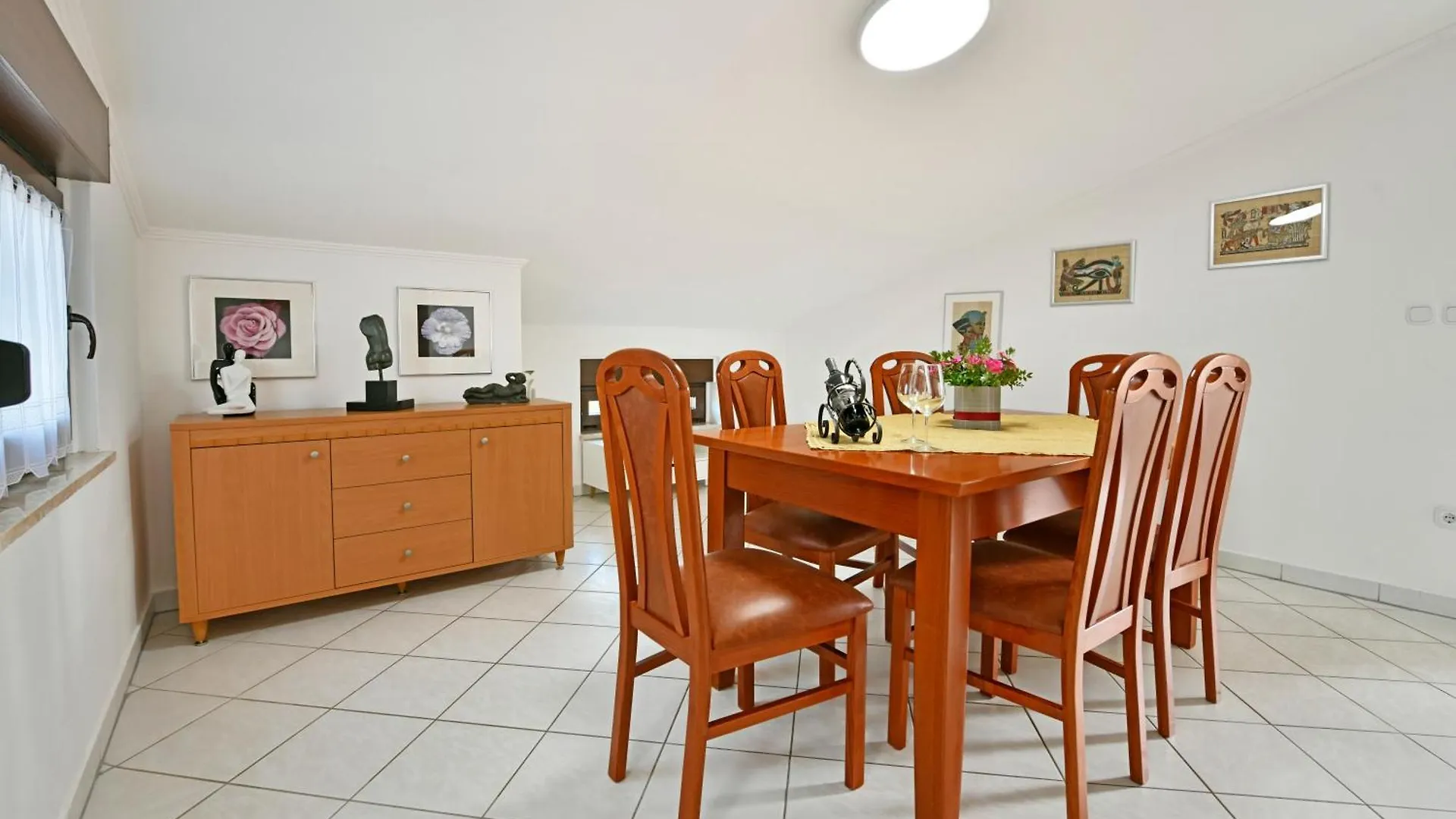 Apartments Pilic Rosini 0*,
