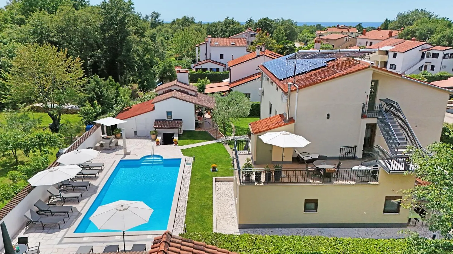 Apartments Pilic Rosini