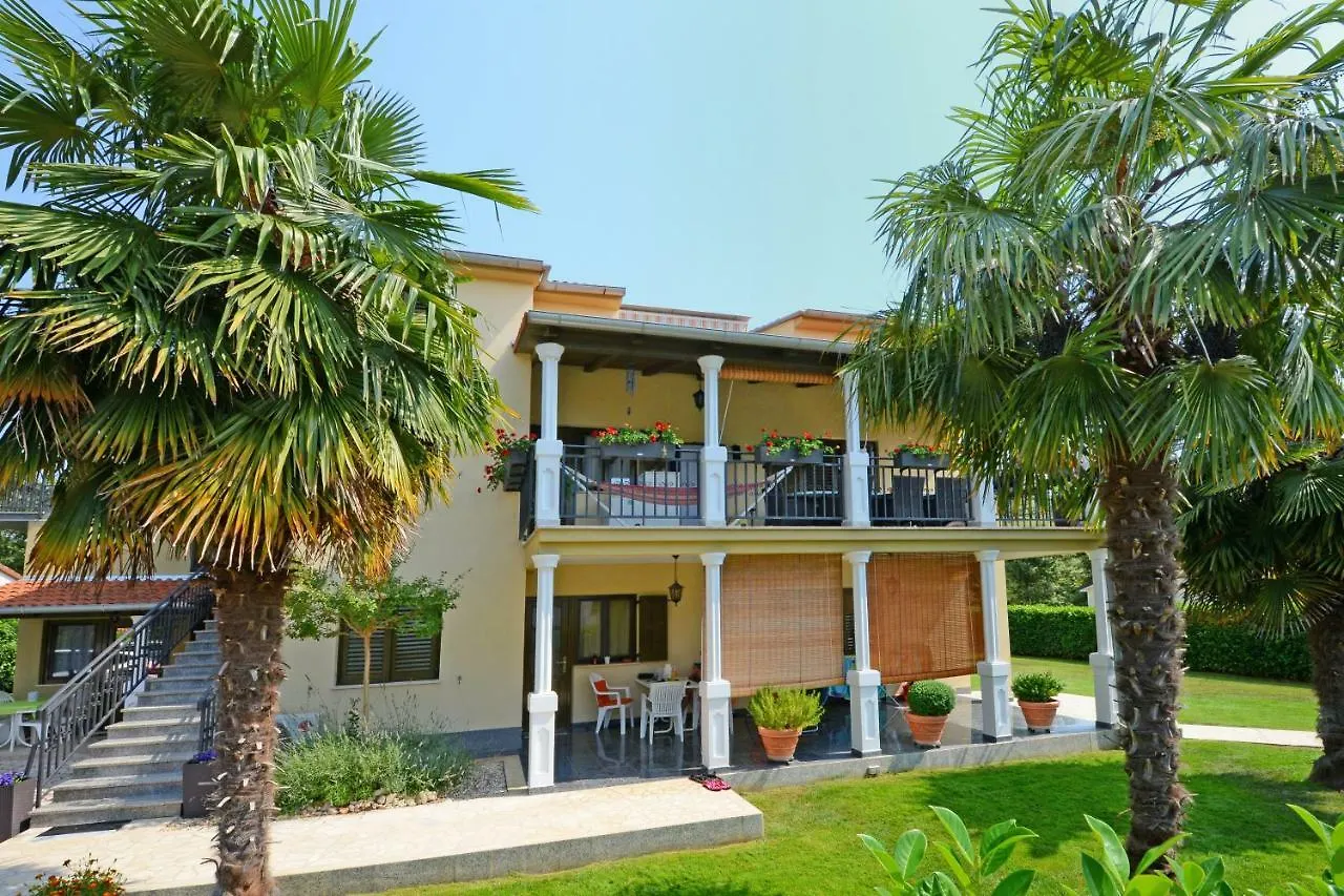 Apartments Pilic Rosini