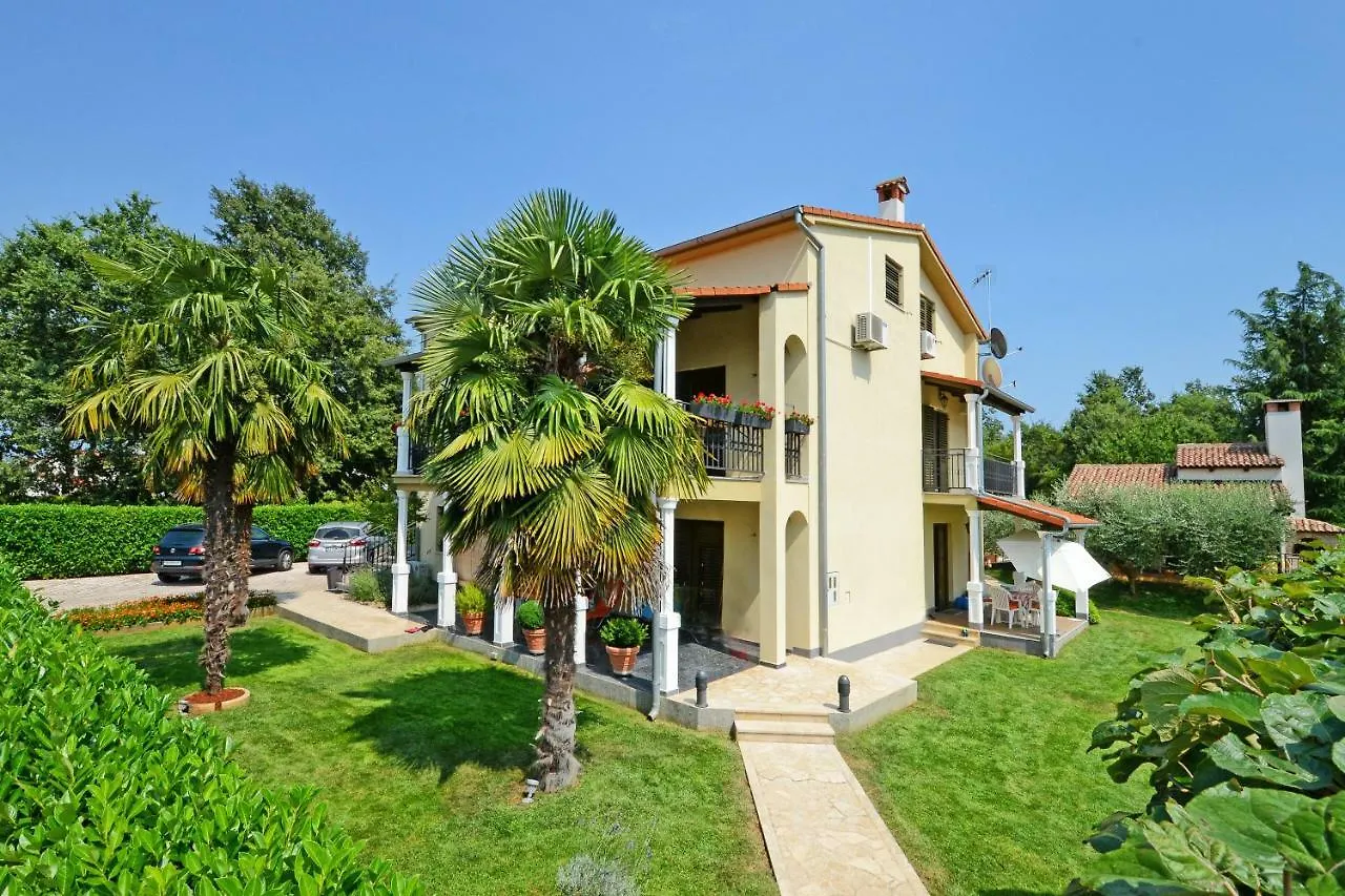 Apartments Pilic Rosini